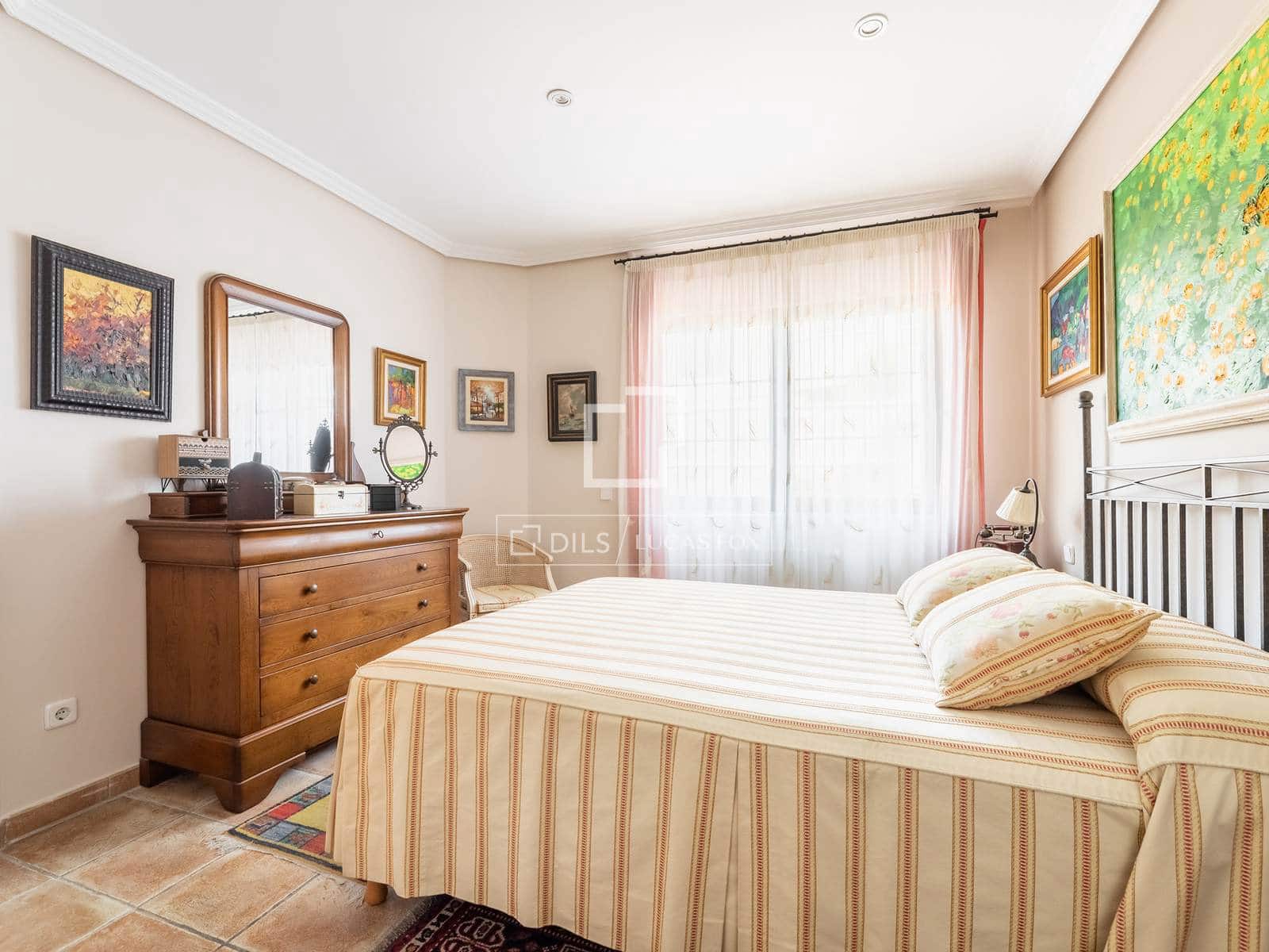4 Zimmer Apartment zu verkaufen in Majadahonda mit Pool Garage - 915.000 € (Ref: 10050437)