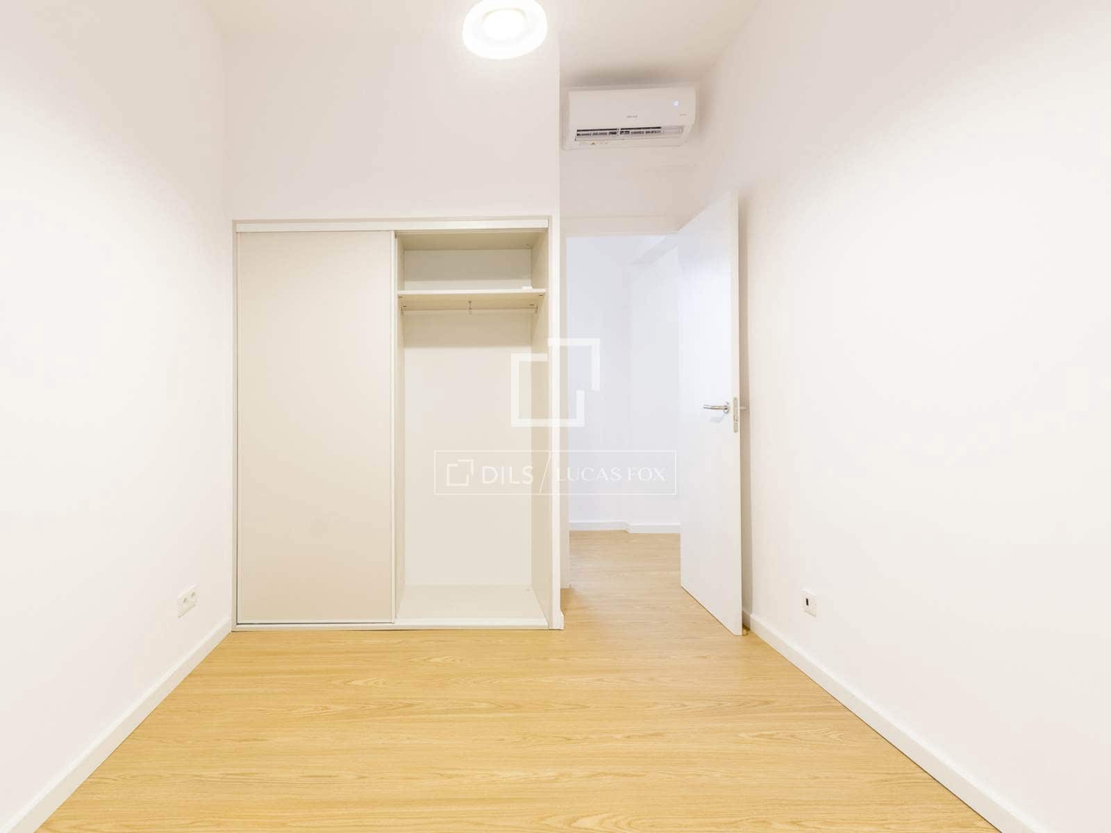 4 sypialnia Apartament na sprzedaż w Miasto Barcelona - 625 000 € (Ref: 10050694)