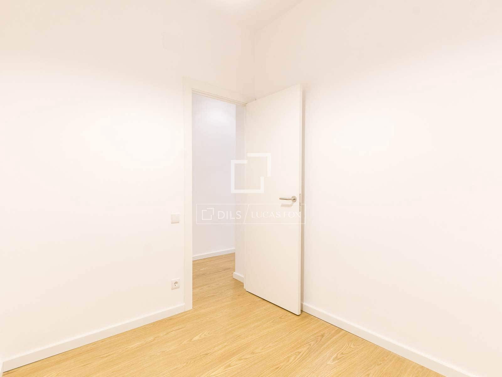 4 sypialnia Apartament na sprzedaż w Miasto Barcelona - 625 000 € (Ref: 10050694)