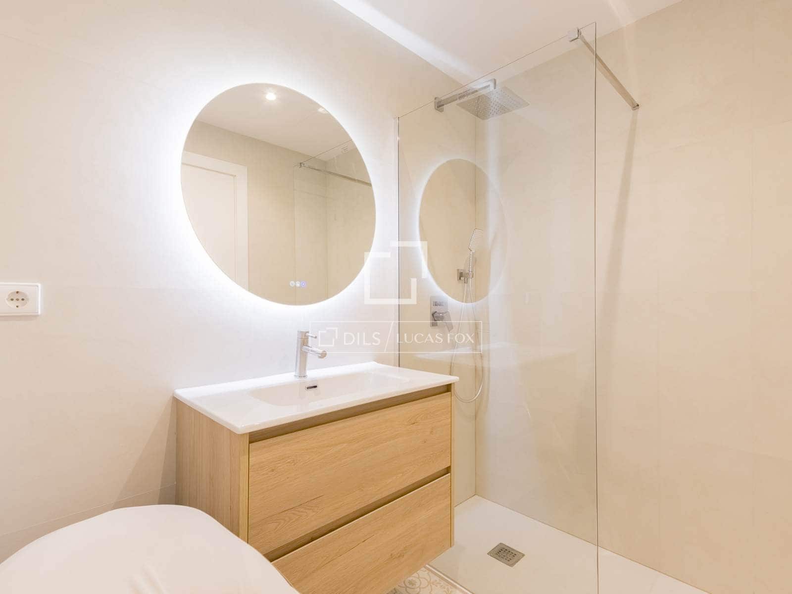 4 sypialnia Apartament na sprzedaż w Miasto Barcelona - 625 000 € (Ref: 10050694)