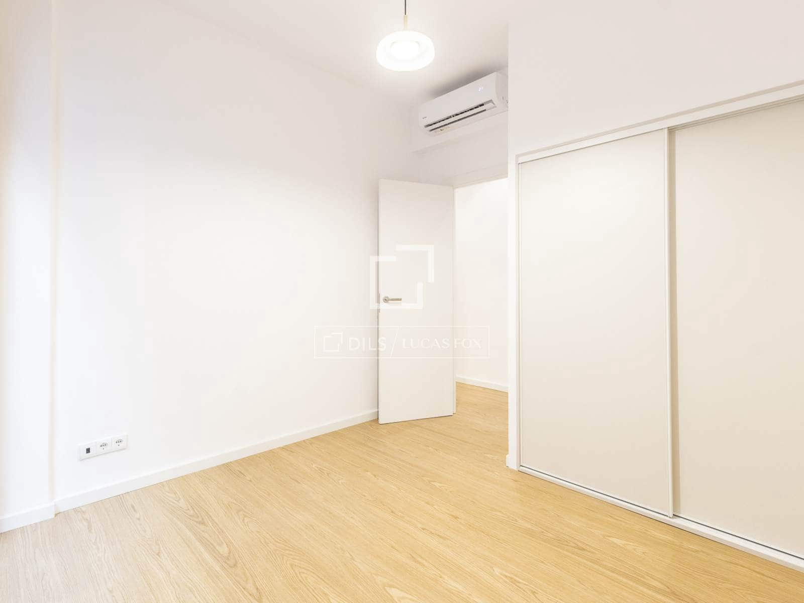 4 sypialnia Apartament na sprzedaż w Miasto Barcelona - 625 000 € (Ref: 10050694)