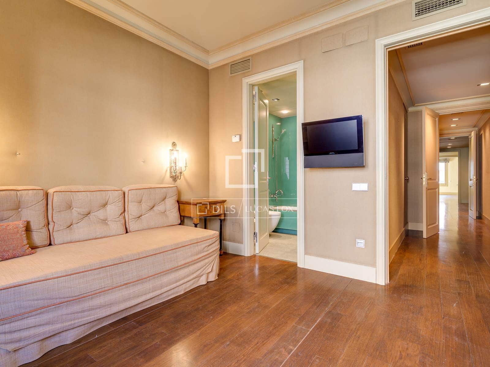 4 makuuhuone Huoneisto myytävänä paikassa Barcelona kaupunki mukana 
autotalli - 3 200 000 € (Ref: 10051973)