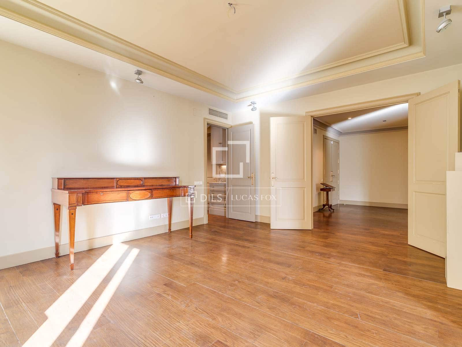 4 makuuhuone Huoneisto myytävänä paikassa Barcelona kaupunki mukana 
autotalli - 3 200 000 € (Ref: 10051973)