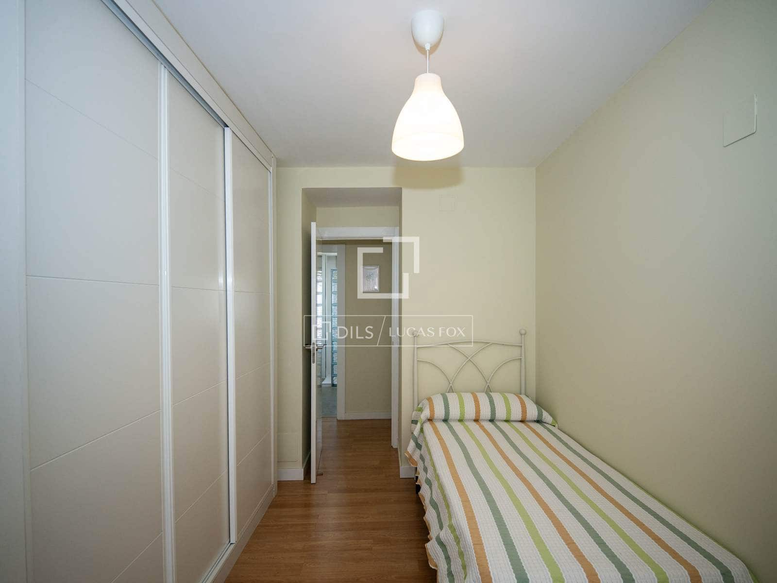 3 makuuhuone Huoneisto vuokrattavana paikassa Madrid kaupunki mukana uima-altaan 
autotalli - 2 450 € (Ref: 10051975)