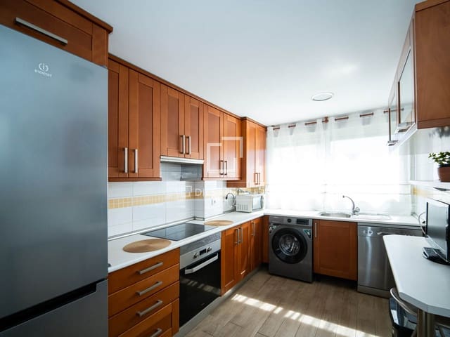 3 sypialnia Apartament do wynajęcia w Valverde, Miasto Madryt z basenem garażem - 2 450 € (Ref: 10051975)