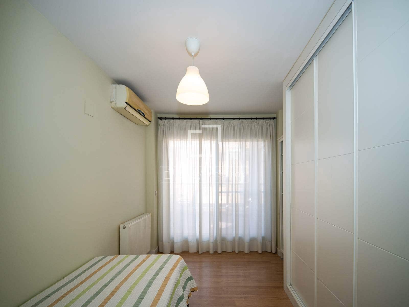 3 makuuhuone Huoneisto vuokrattavana paikassa Madrid kaupunki mukana uima-altaan 
autotalli - 2 450 € (Ref: 10051975)