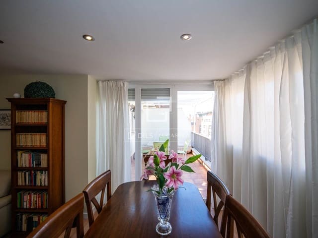 3 sypialnia Apartament do wynajęcia w Valverde, Miasto Madryt z basenem garażem - 2 450 € (Ref: 10051975)