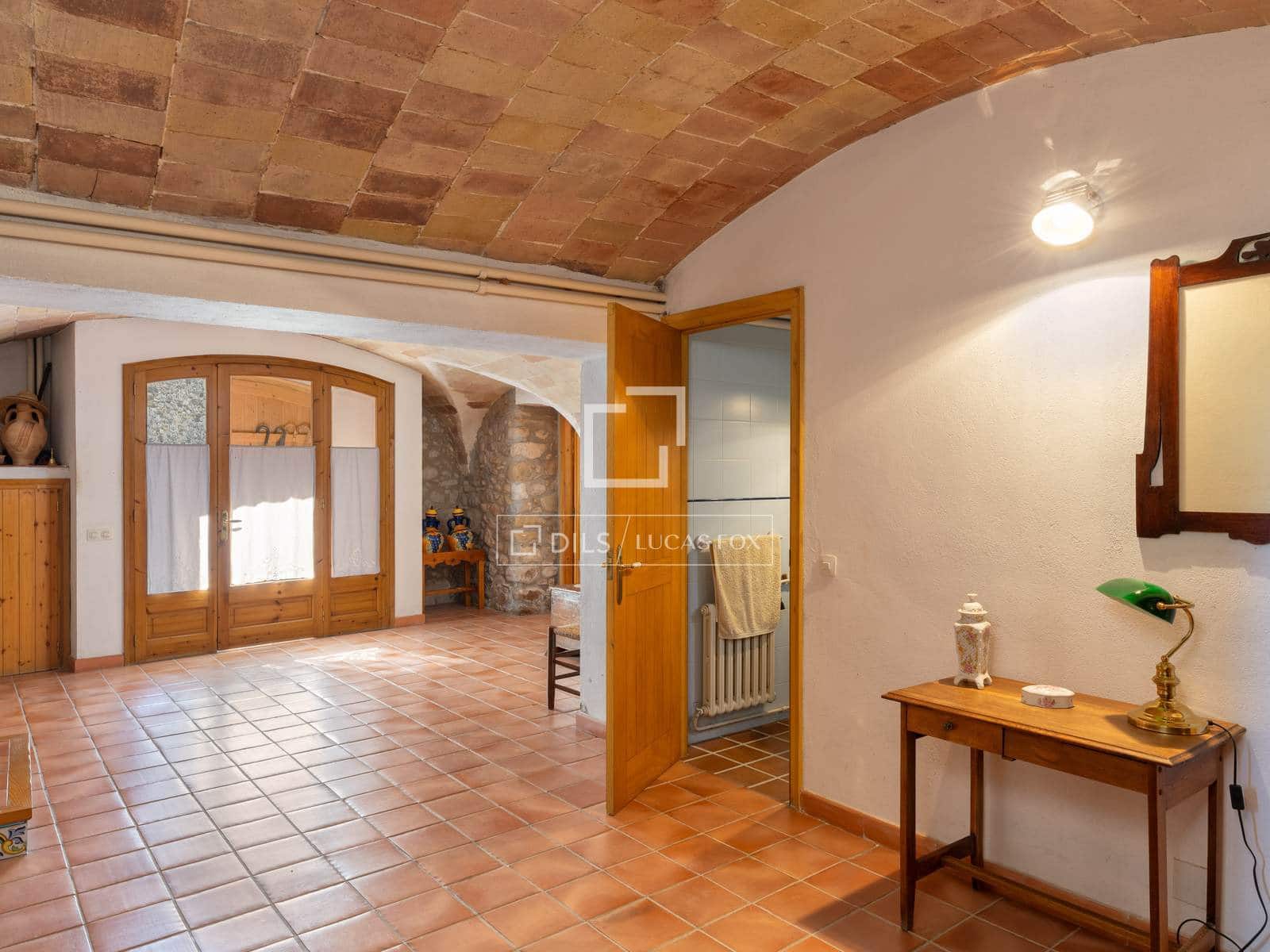 5 sypialnia Finka/Dom wiejski na sprzedaż w Cabanelles - 695 000 € (Ref: 10052054)