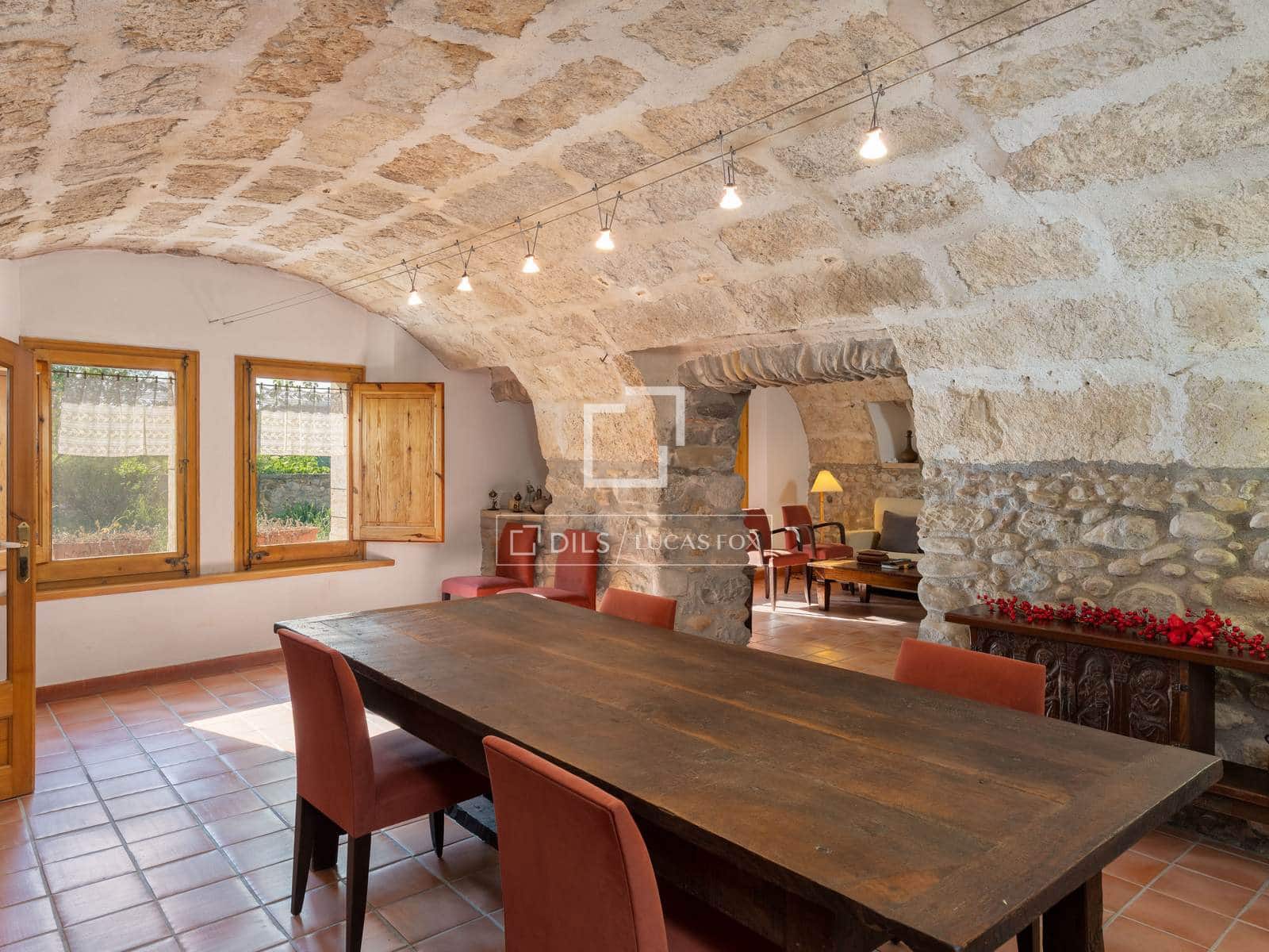 5 sypialnia Finka/Dom wiejski na sprzedaż w Cabanelles - 695 000 € (Ref: 10052054)