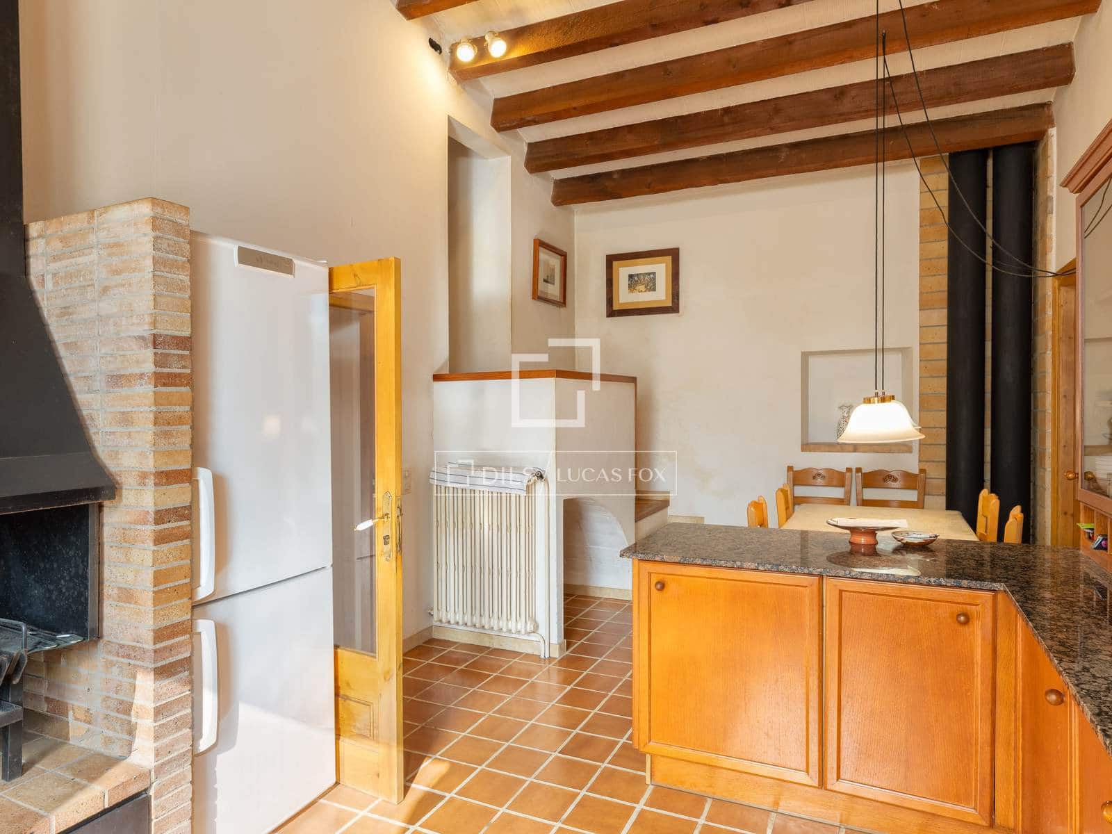 5 sypialnia Finka/Dom wiejski na sprzedaż w Cabanelles - 695 000 € (Ref: 10052054)