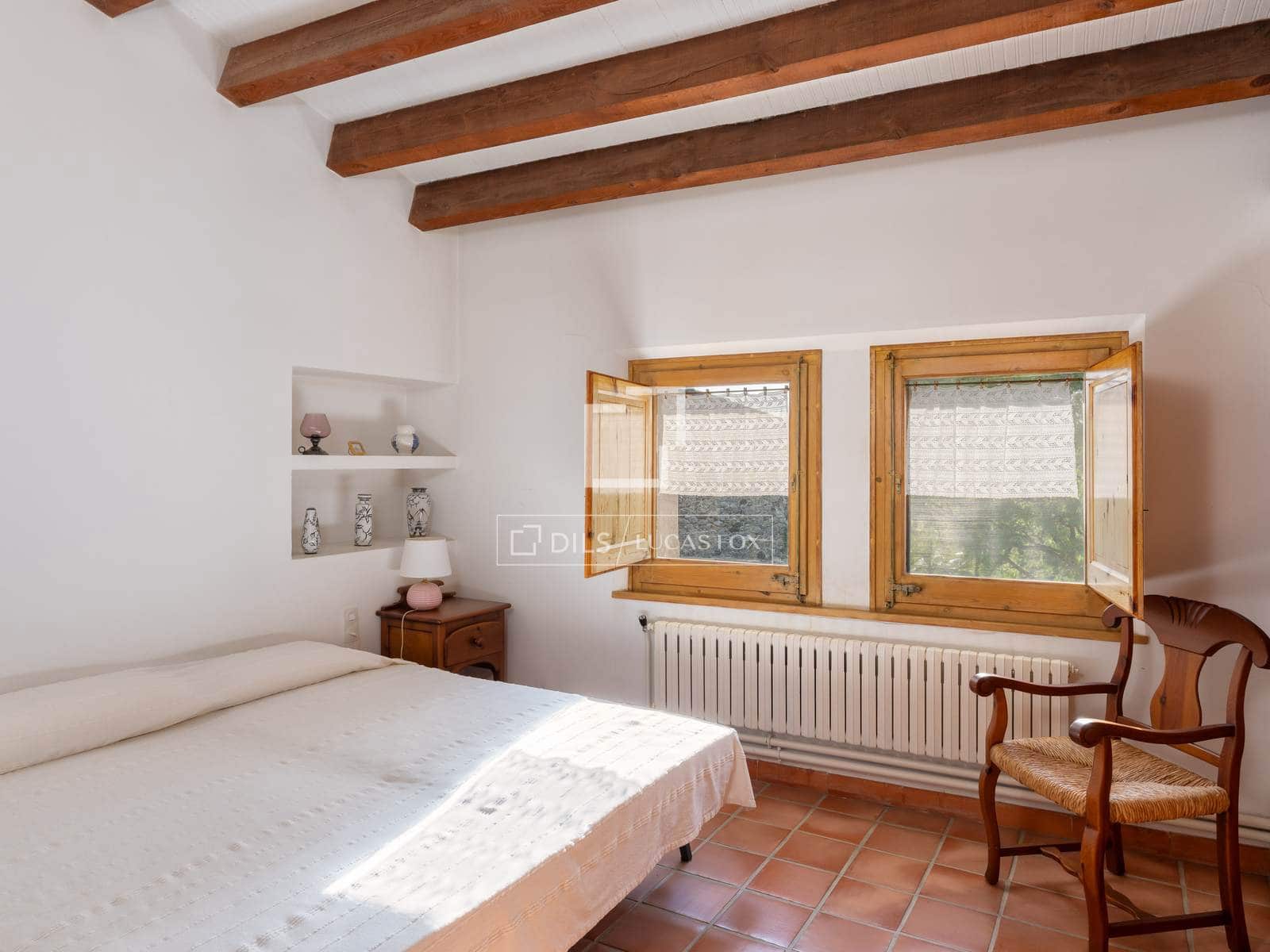 5 sypialnia Finka/Dom wiejski na sprzedaż w Cabanelles - 695 000 € (Ref: 10052054)