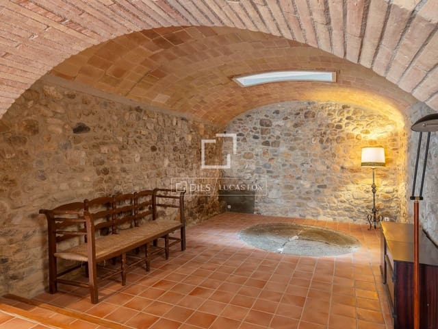 Finca/Casa Rural de 5 habitaciones en Cabanelles en venta - 695.000 € (Ref: 10052054)