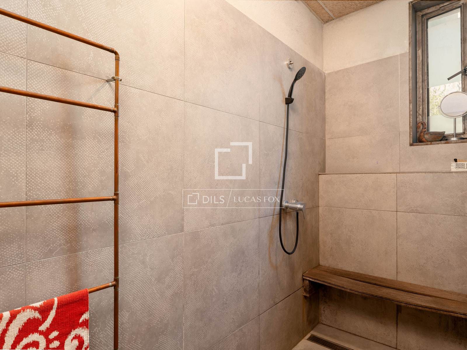 5 soverom Kommersiell til salgs i Girona by med garasje - € 2 100 000 (Ref: 10052056)