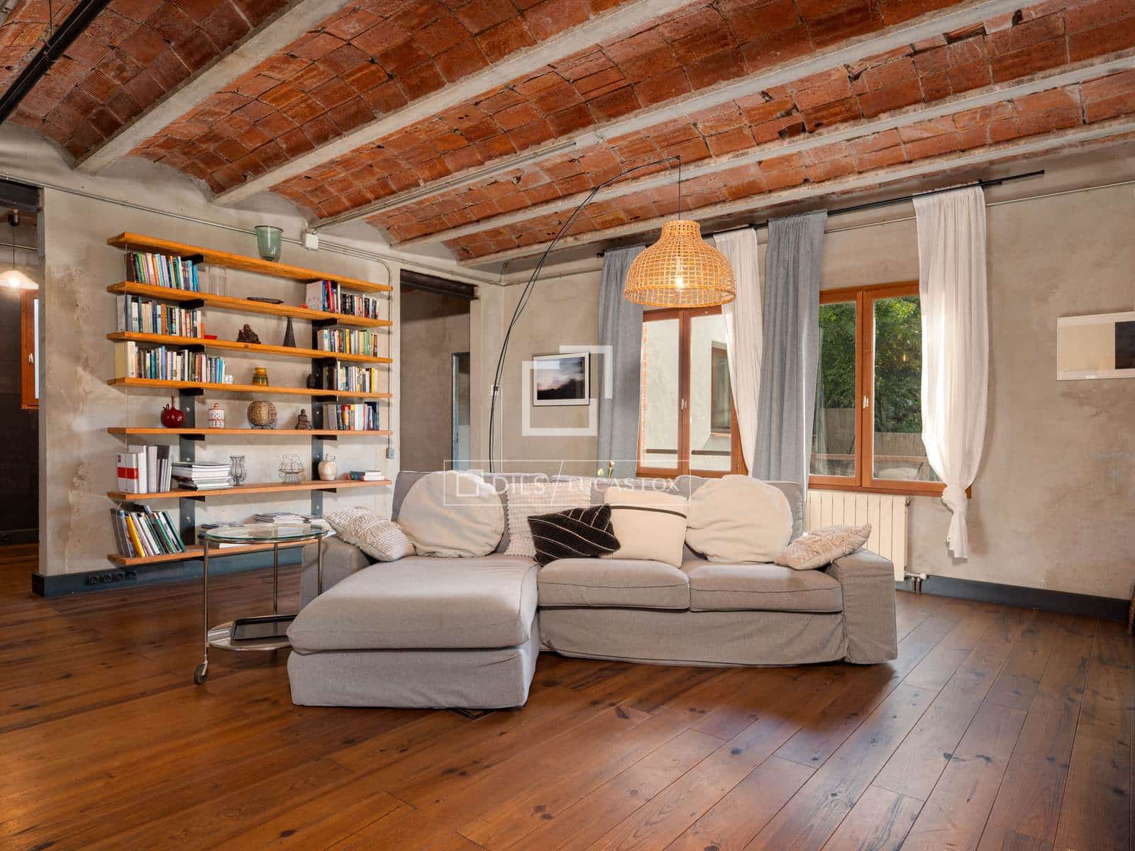5 soverom Kommersiell til salgs i Girona by med garasje - € 2 100 000 (Ref: 10052056)