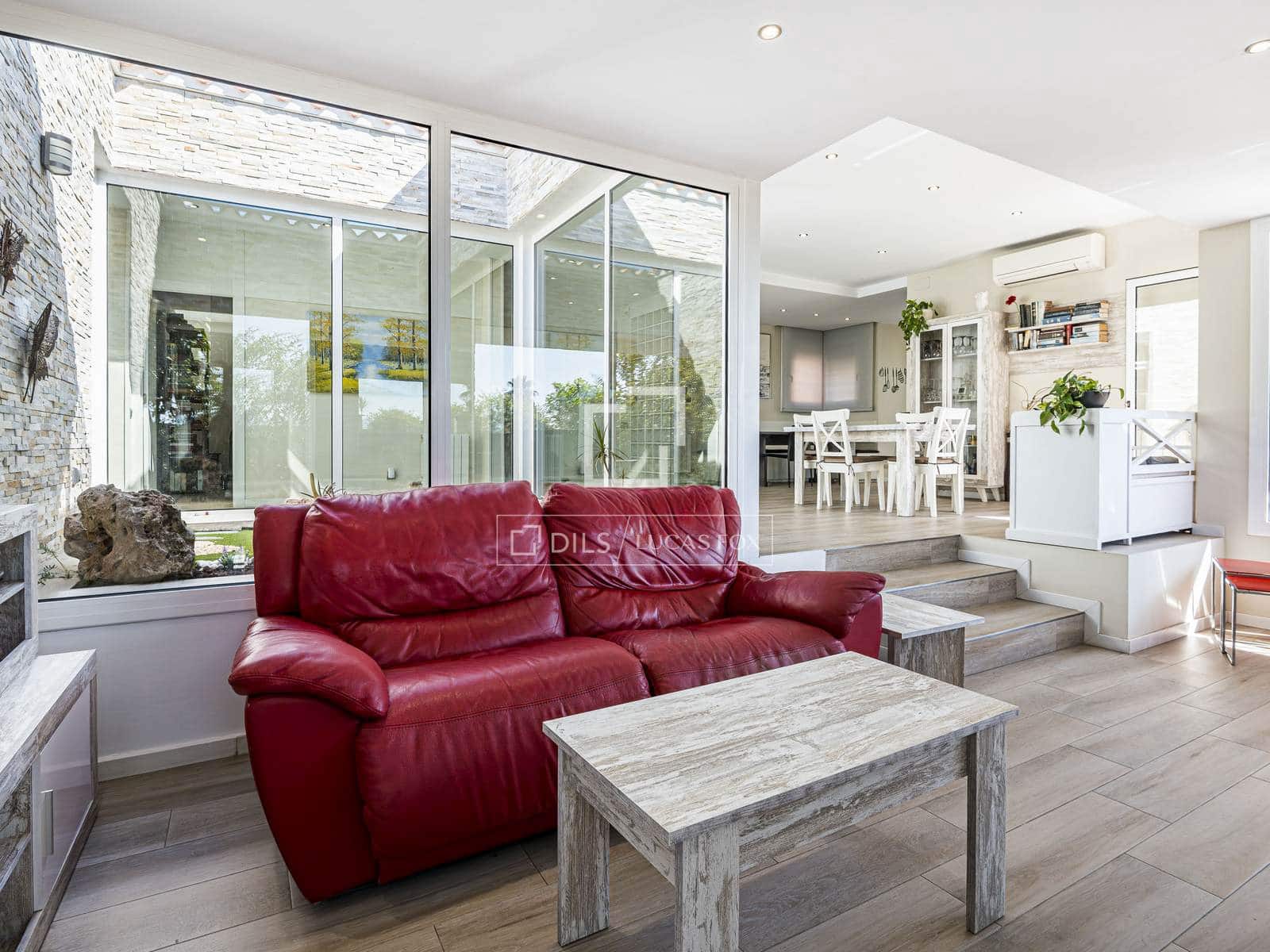 5 bedroom Villa for sale in Cerdanyola del Valles with garage - € 980,000 (Ref: 10052284)
