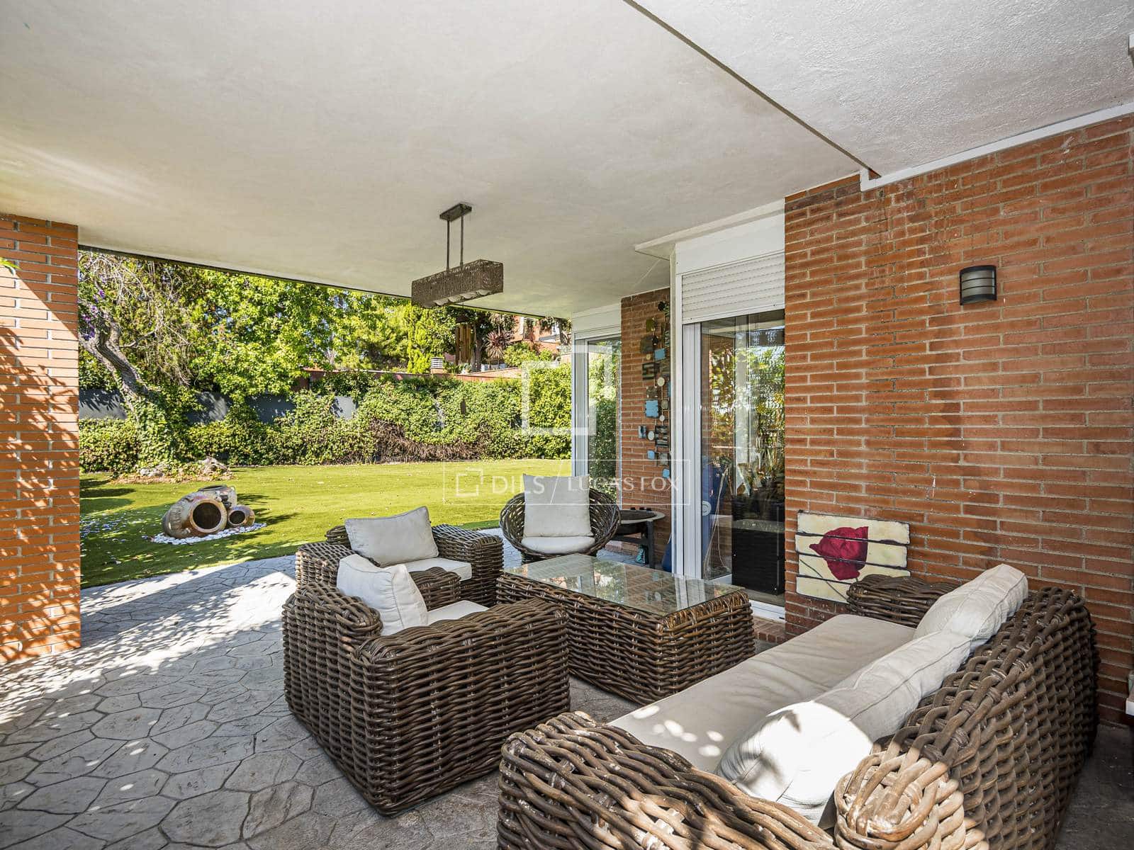 5 bedroom Villa for sale in Cerdanyola del Valles with garage - € 980,000 (Ref: 10052284)