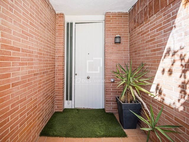 Chalet de 5 habitaciones en Cerdanyola del Vallès en venta con garaje - 980.000 € (Ref: 10052284)