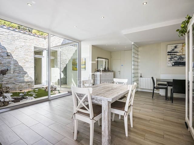 Chalet de 5 habitaciones en Cerdanyola del Vallès en venta con garaje - 980.000 € (Ref: 10052284)