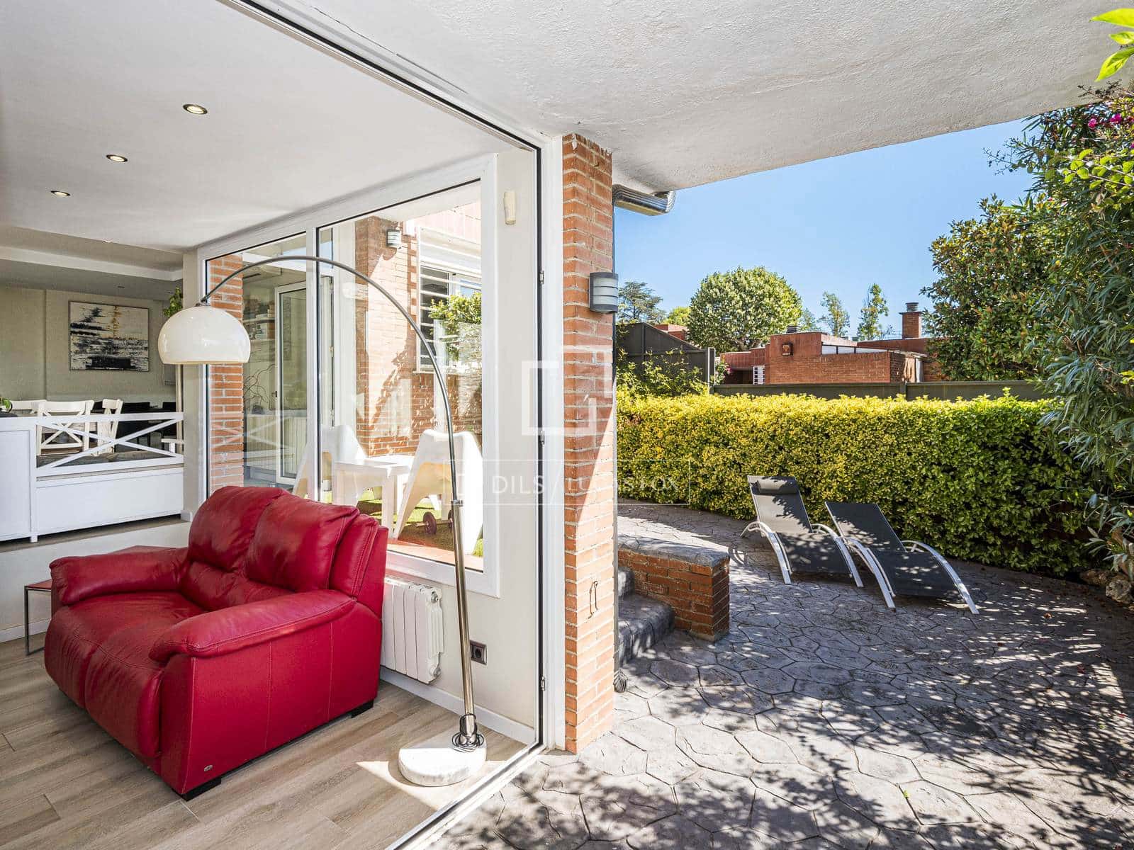 5 bedroom Villa for sale in Cerdanyola del Valles with garage - € 980,000 (Ref: 10052284)