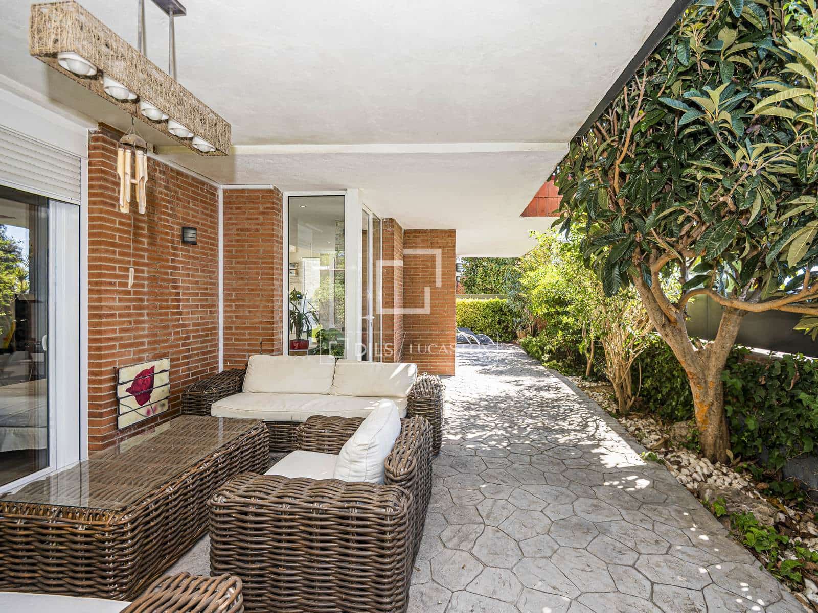 5 bedroom Villa for sale in Cerdanyola del Valles with garage - € 980,000 (Ref: 10052284)