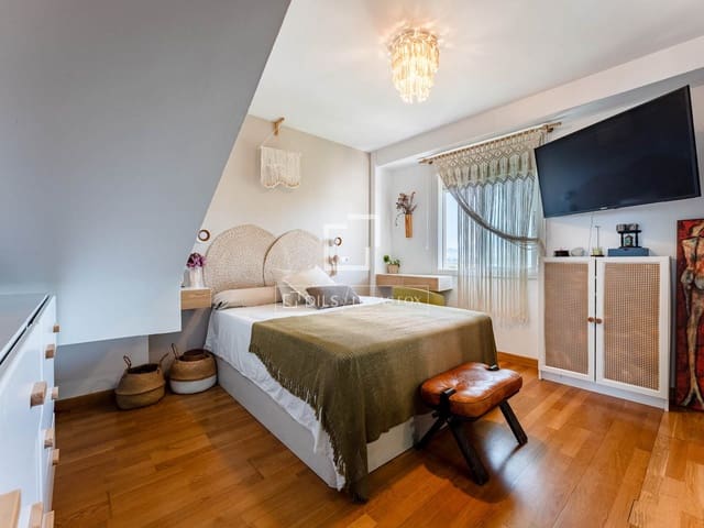 4 soverom Leilighet til salgs i Málaga by med garasje - € 870 000 (Ref: 10054423)