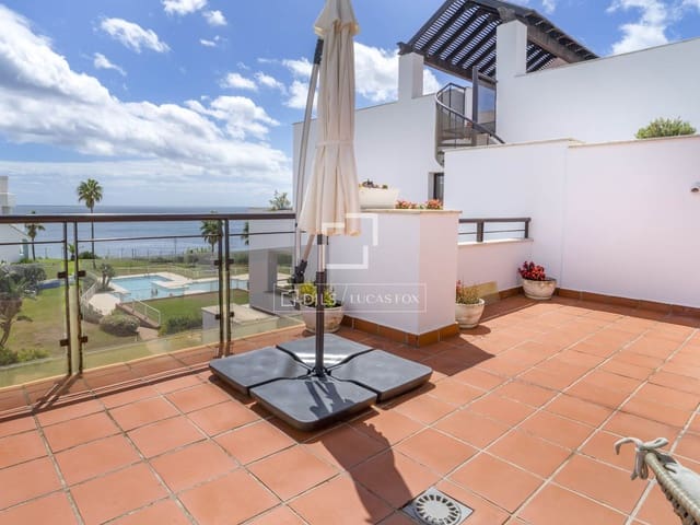 2 bedroom Penthouse for sale in Casares with pool garage - € 520,000 (Ref: 10057157)