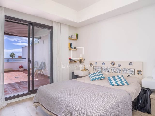 2 bedroom Penthouse for sale in Casares with pool garage - € 520,000 (Ref: 10057157)