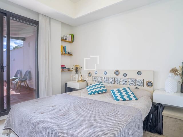 2 bedroom Penthouse for sale in Casares with pool garage - € 520,000 (Ref: 10057157)