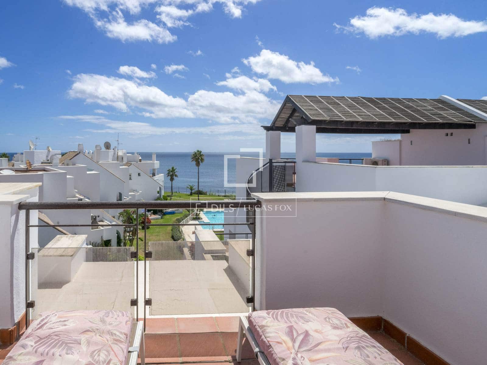 2 bedroom Penthouse for sale in Casares with pool garage - € 520,000 (Ref: 10057157)