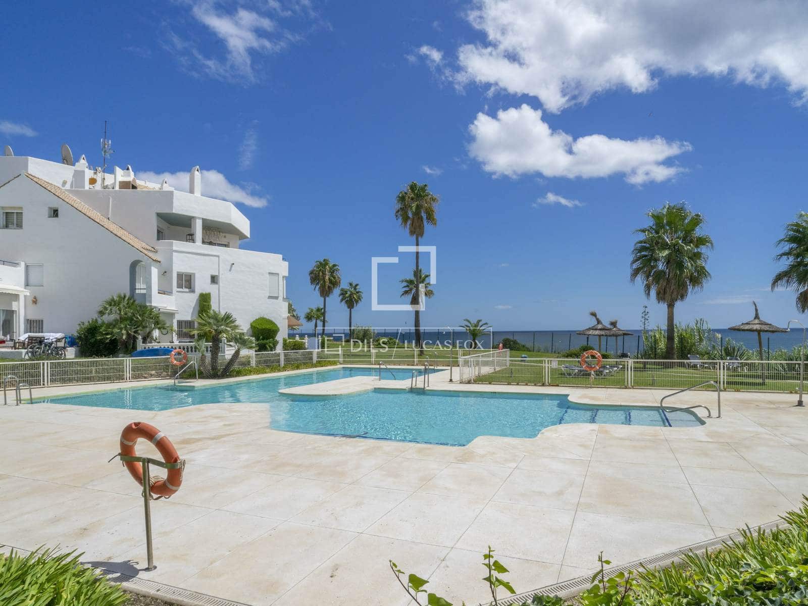 2 bedroom Penthouse for sale in Casares with pool garage - € 520,000 (Ref: 10057157)