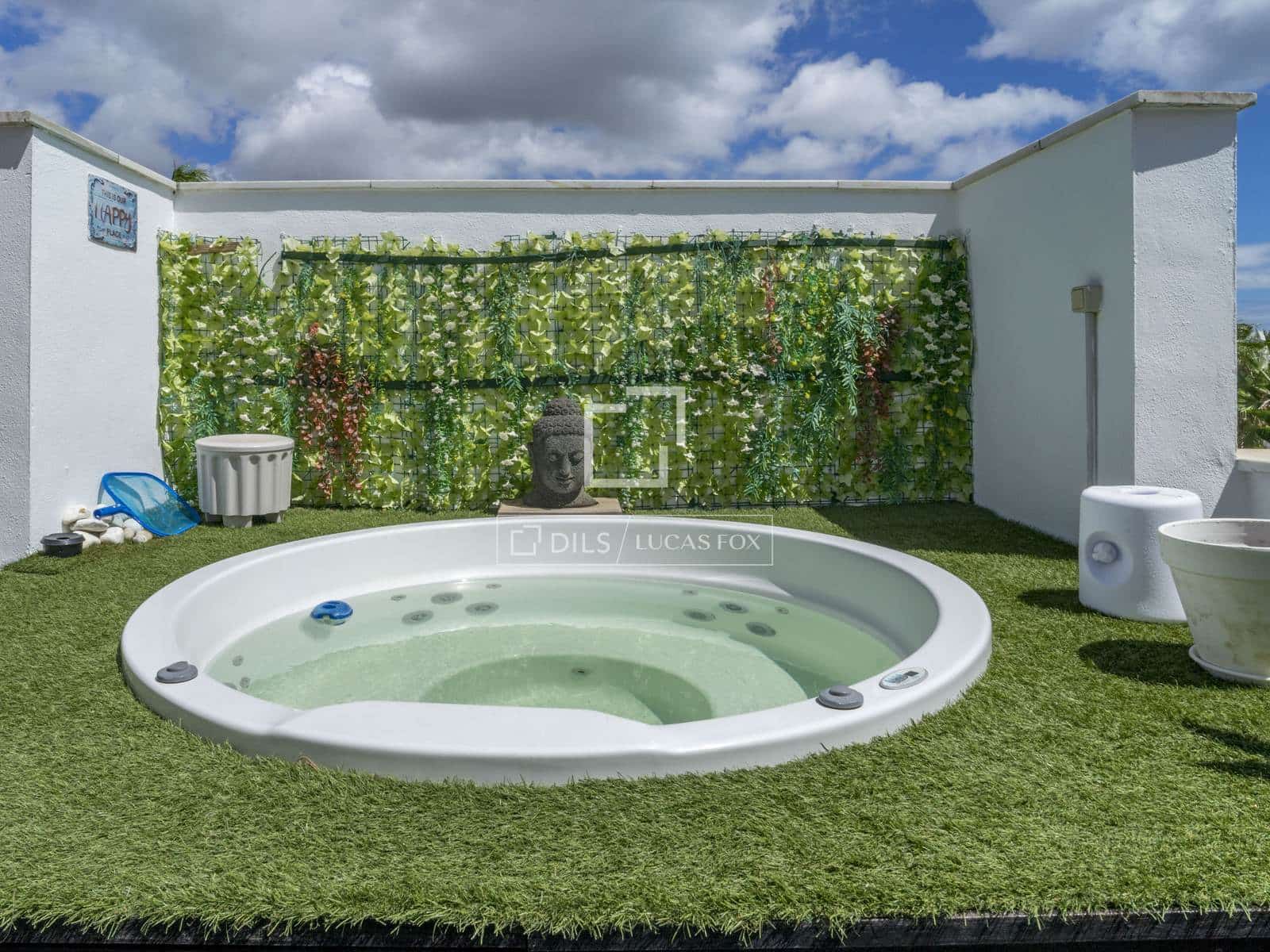 2 bedroom Penthouse for sale in Casares with pool garage - € 520,000 (Ref: 10057157)