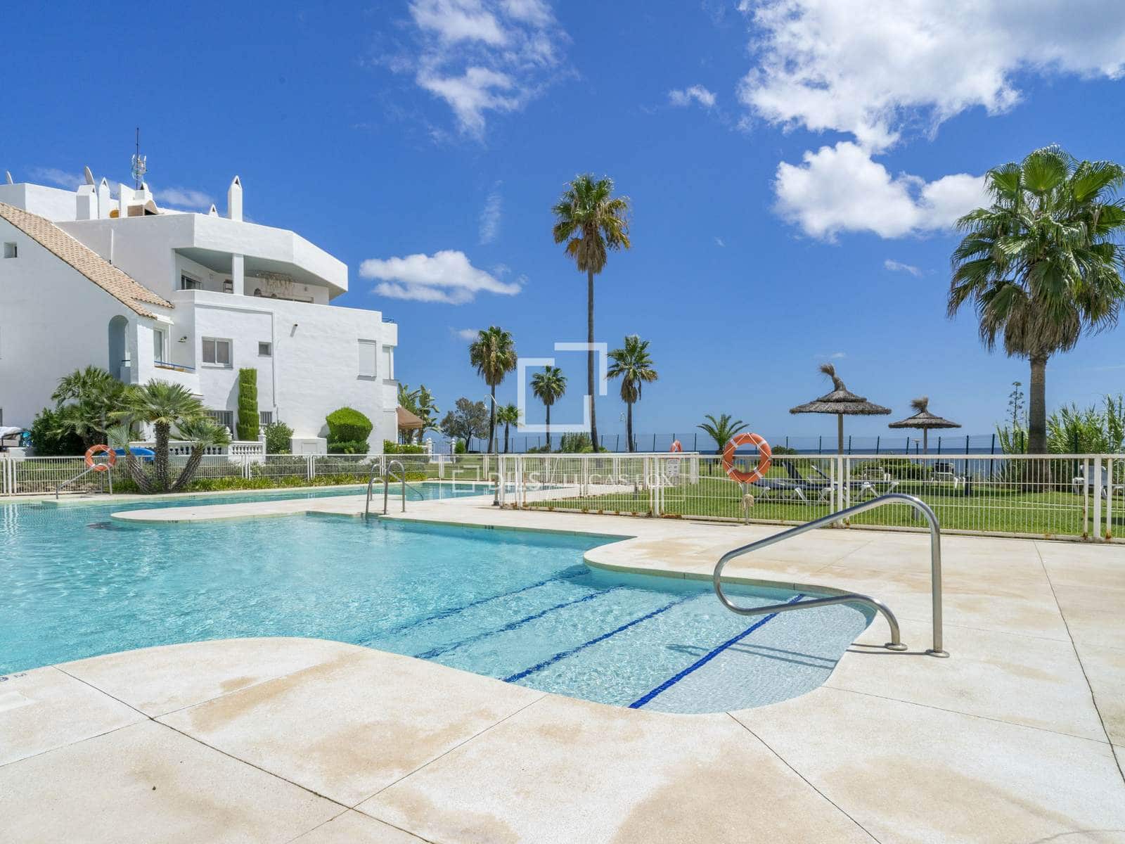2 bedroom Penthouse for sale in Casares with pool garage - € 520,000 (Ref: 10057157)
