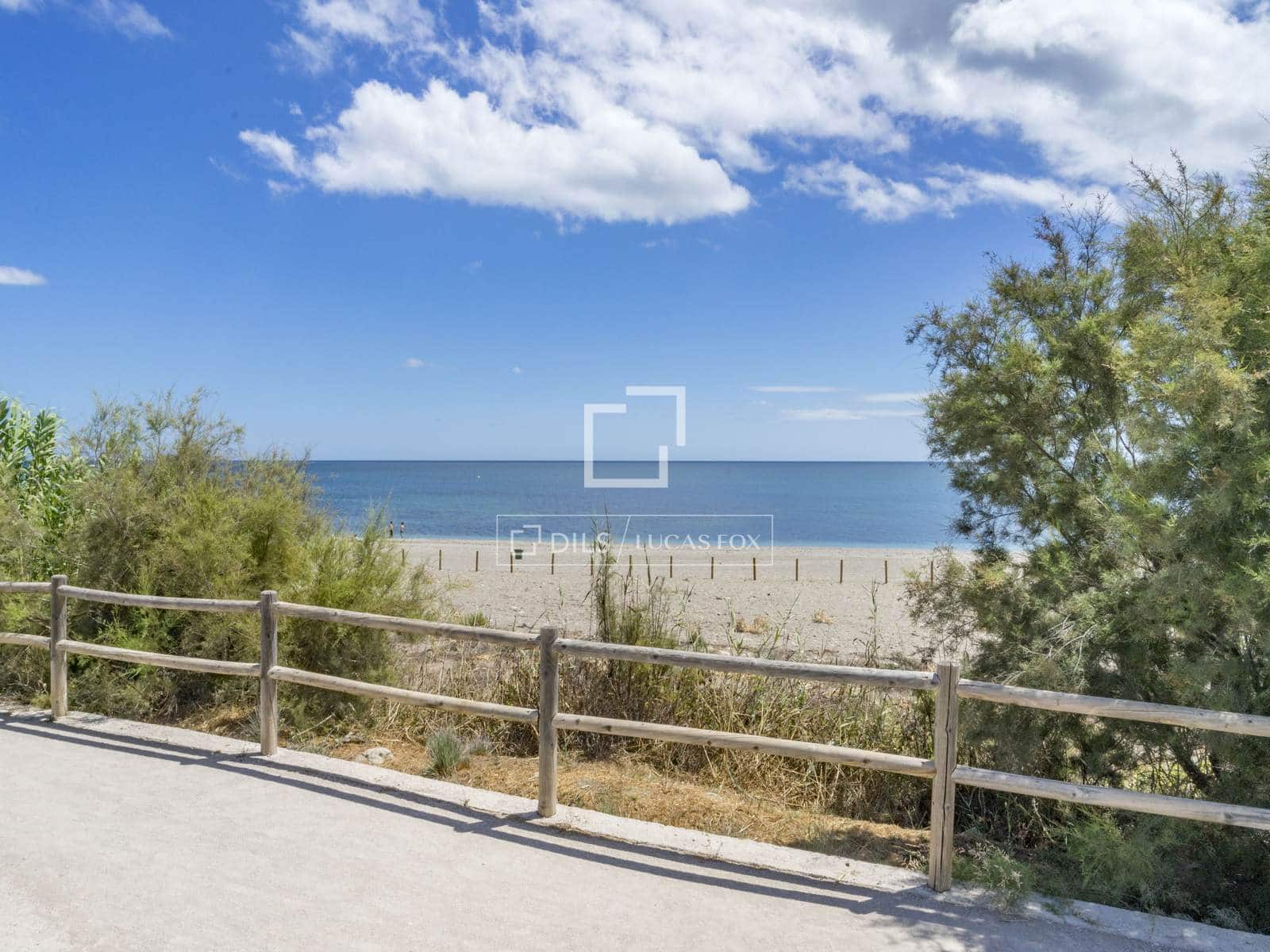 2 bedroom Penthouse for sale in Casares with pool garage - € 520,000 (Ref: 10057157)