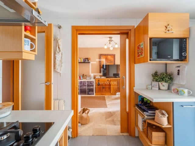 3 bedroom Penthouse for sale in Valencia city with pool garage - € 900,000 (Ref: 10057159)