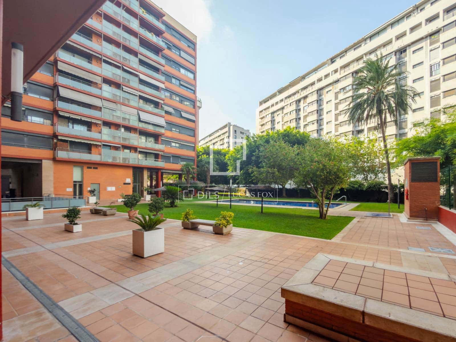 3 bedroom Penthouse for sale in Valencia city with pool garage - € 900,000 (Ref: 10057159)