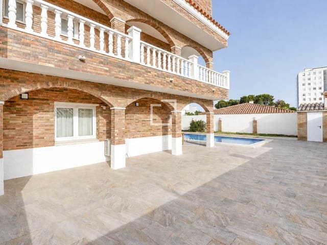 5 soverom Villa til salgs i Cambrils med svømmebasseng garasje - € 585 000 (Ref: 10057162)