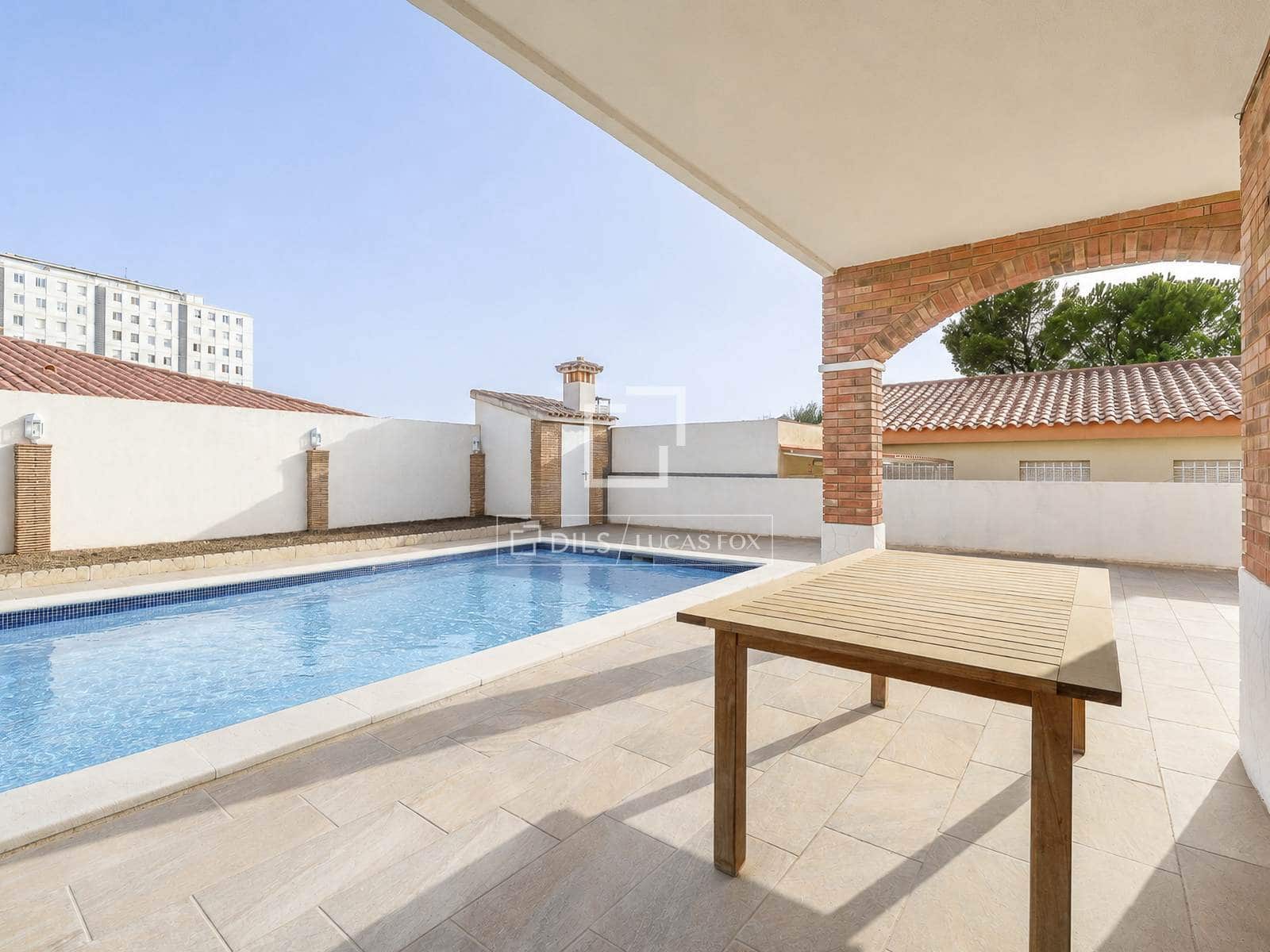 5 soverom Villa til salgs i Cambrils med svømmebasseng garasje - € 585 000 (Ref: 10057162)