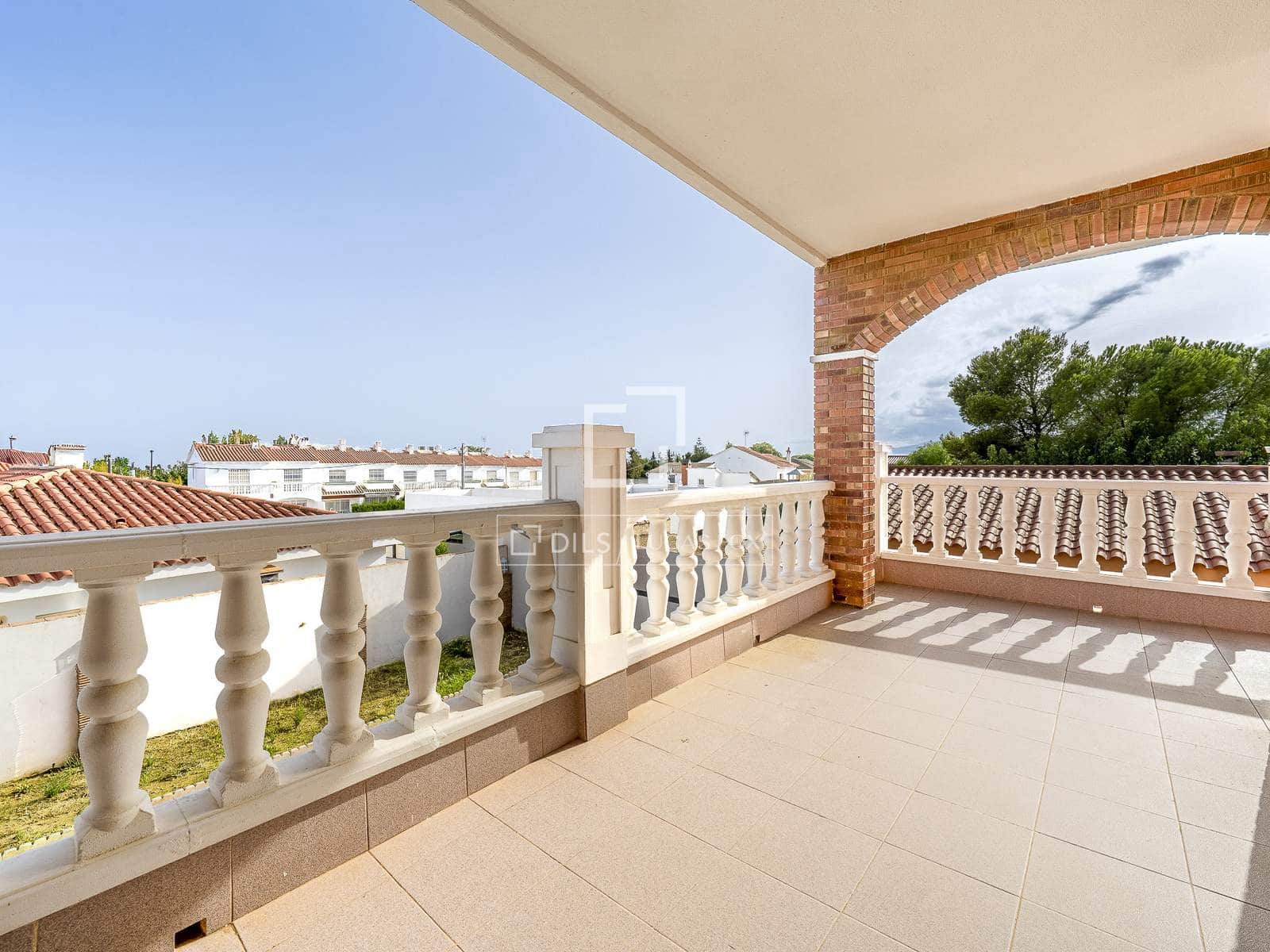 5 bedroom Villa for sale in Cambrils with pool garage - € 585,000 (Ref: 10057162)