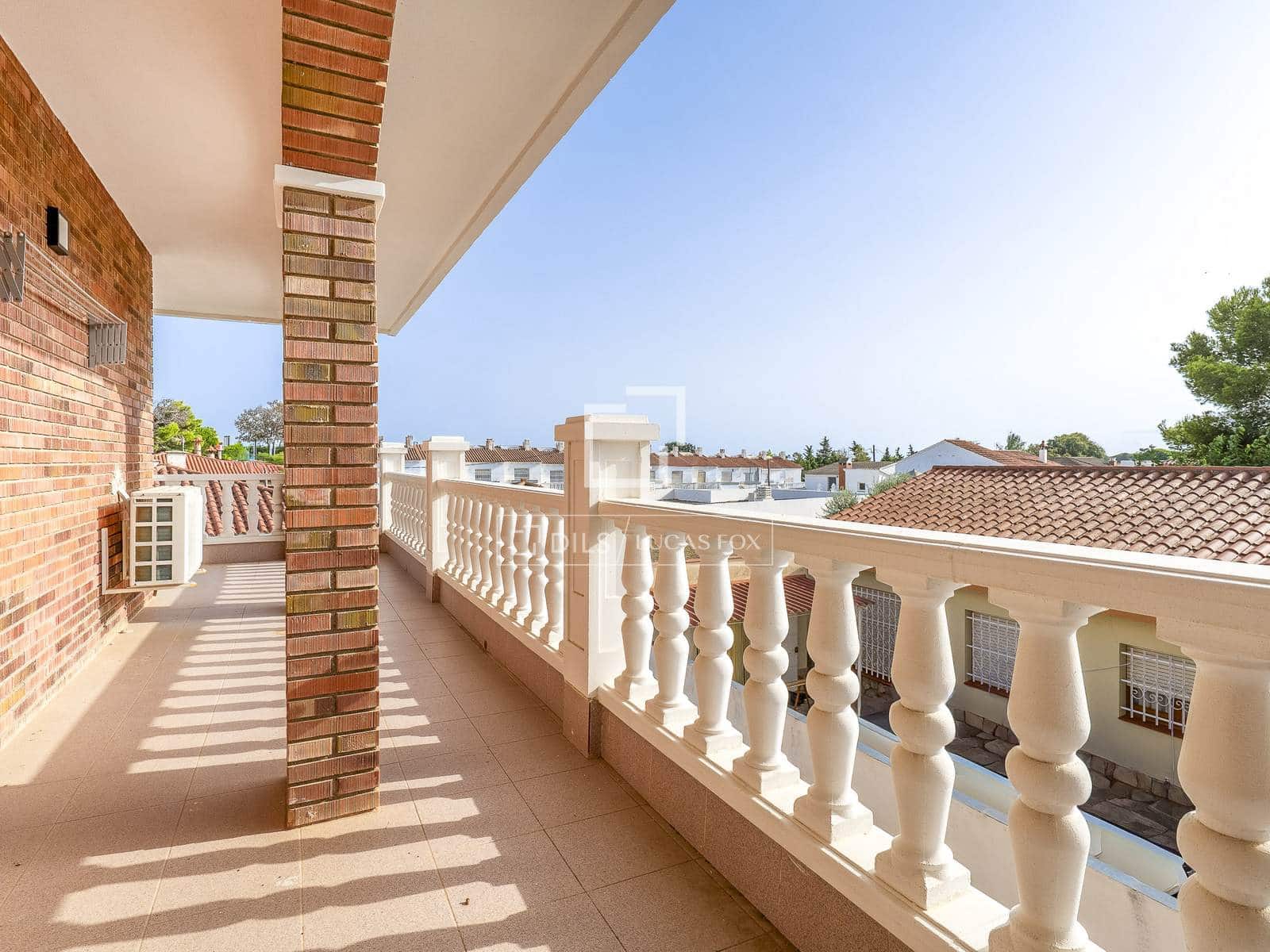 5 bedroom Villa for sale in Cambrils with pool garage - € 585,000 (Ref: 10057162)
