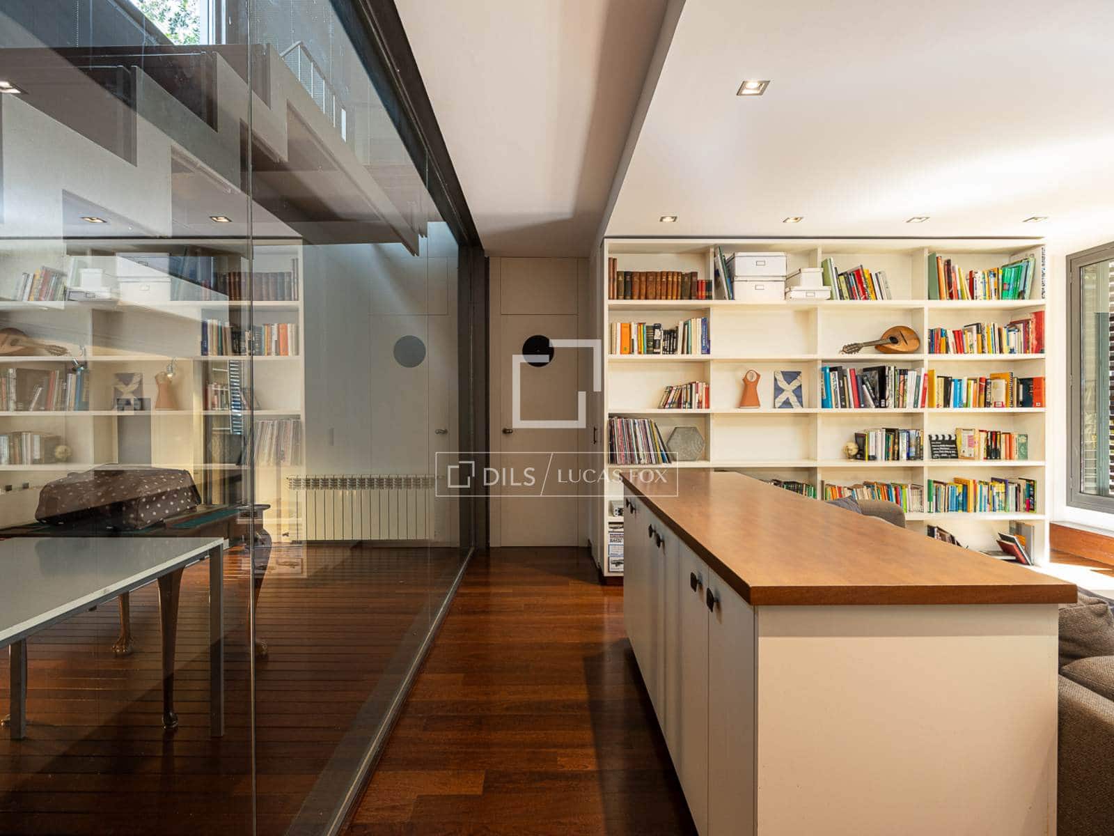 4 bedroom Villa for sale in Barcelona city with pool garage - € 2,750,000 (Ref: 10057343)