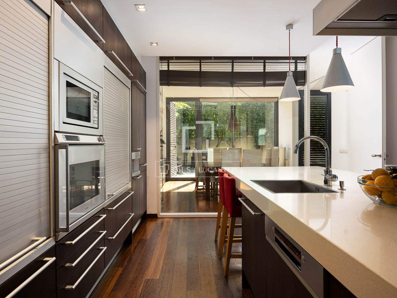 4 bedroom Villa for sale in Barcelona city with pool garage - € 2,750,000 (Ref: 10057343)