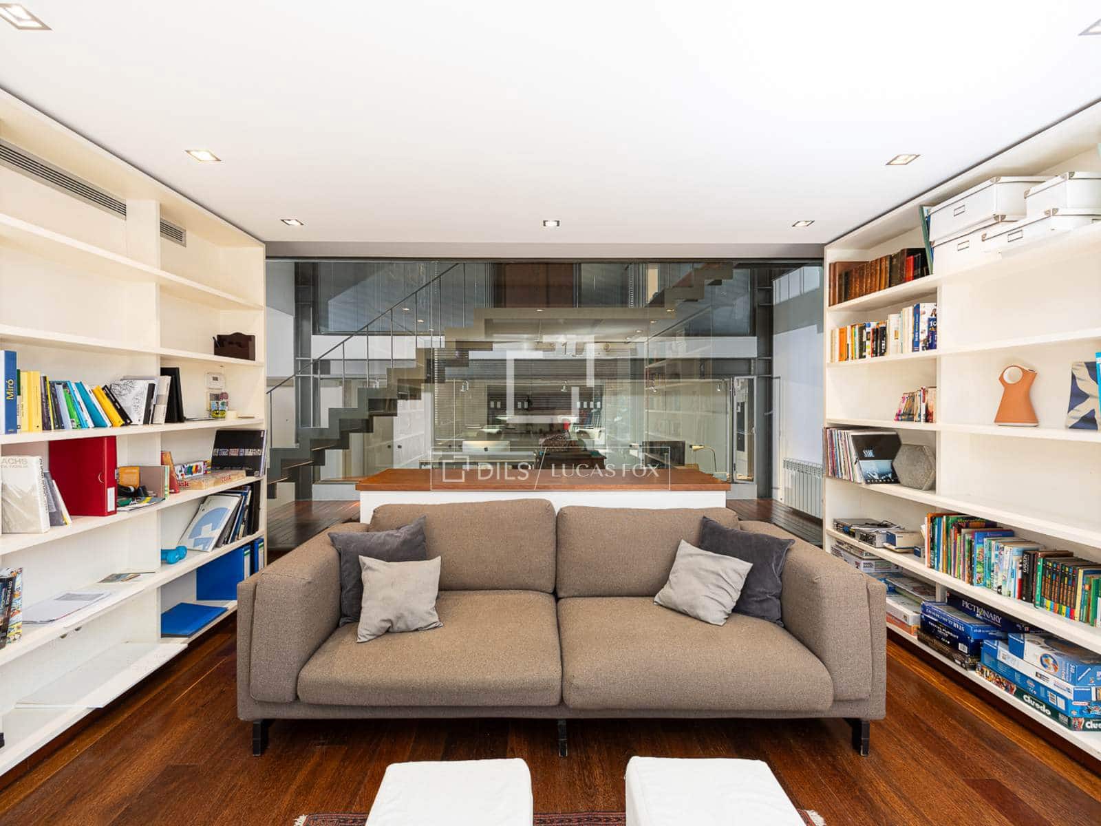 4 bedroom Villa for sale in Barcelona city with pool garage - € 2,750,000 (Ref: 10057343)