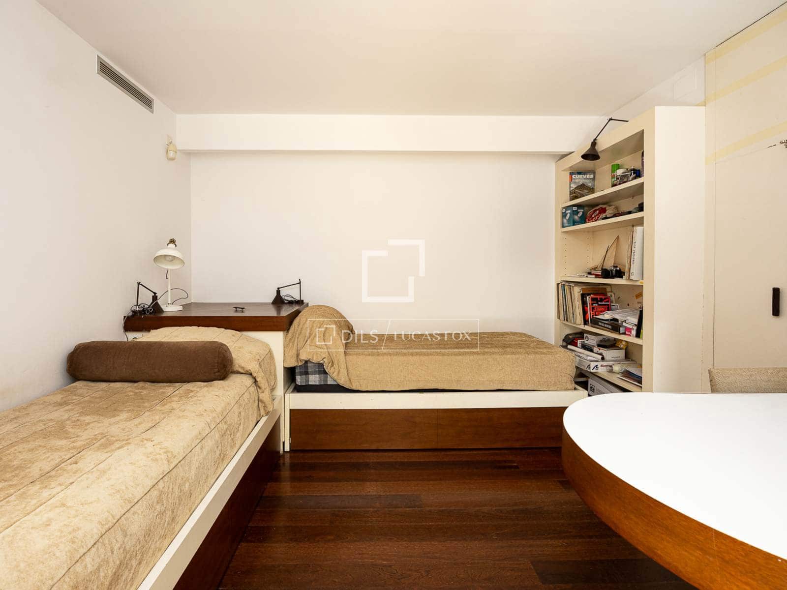 4 bedroom Villa for sale in Barcelona city with pool garage - € 2,750,000 (Ref: 10057343)