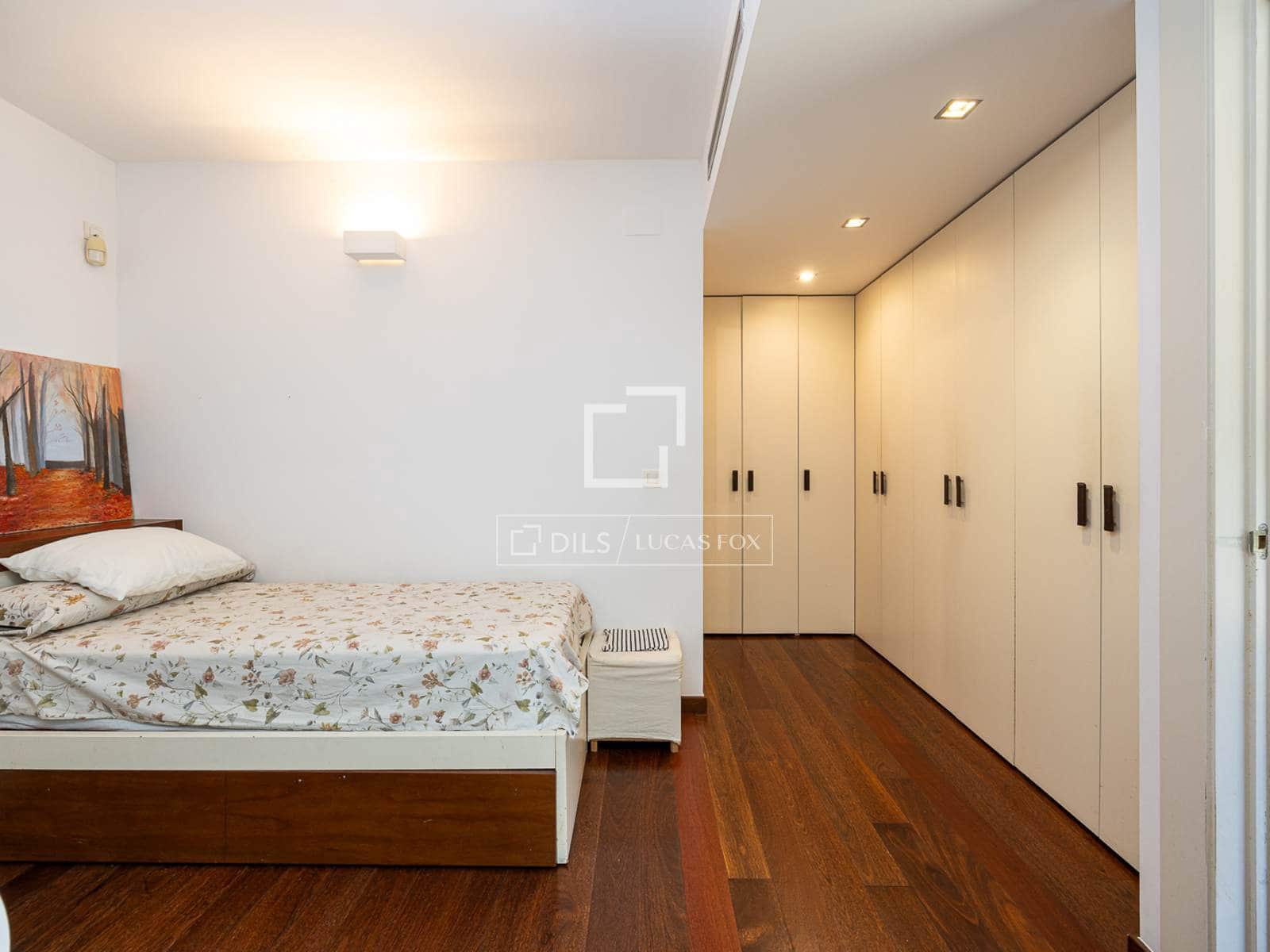 4 bedroom Villa for sale in Barcelona city with pool garage - € 2,750,000 (Ref: 10057343)