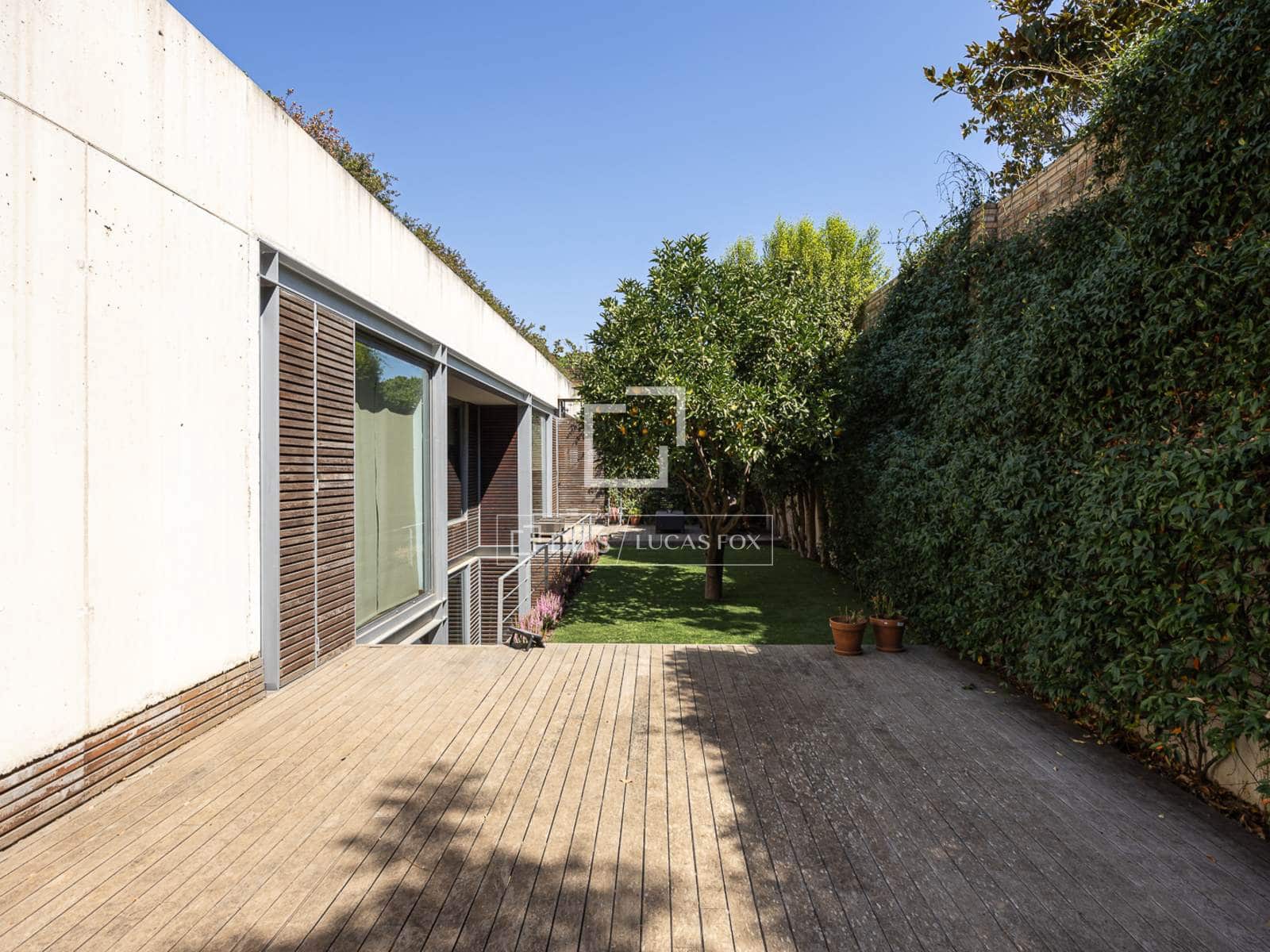 4 bedroom Villa for sale in Barcelona city with pool garage - € 2,750,000 (Ref: 10057343)