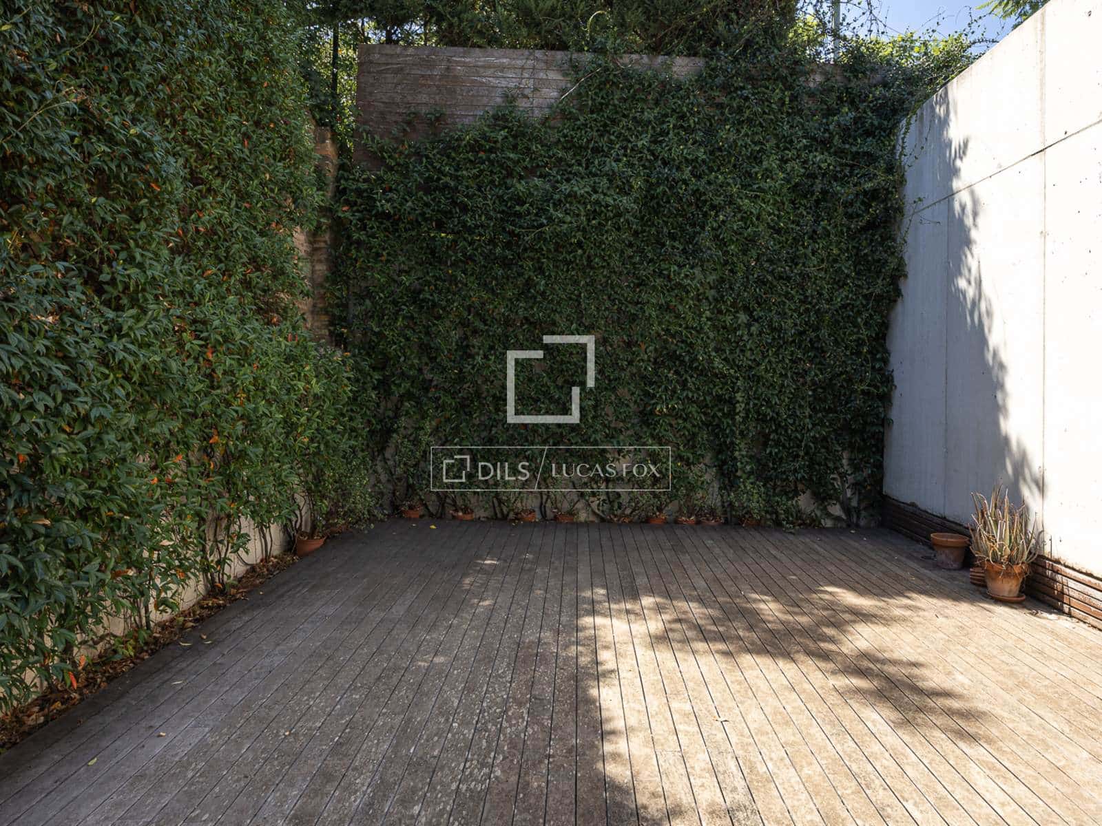4 bedroom Villa for sale in Barcelona city with pool garage - € 2,750,000 (Ref: 10057343)