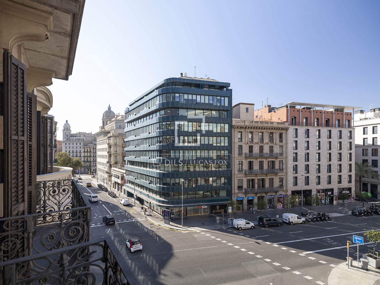 3 quarto Apartamento para arrendar em Barcelona cidade com garagem - 7 835 € (Ref: 10057563)