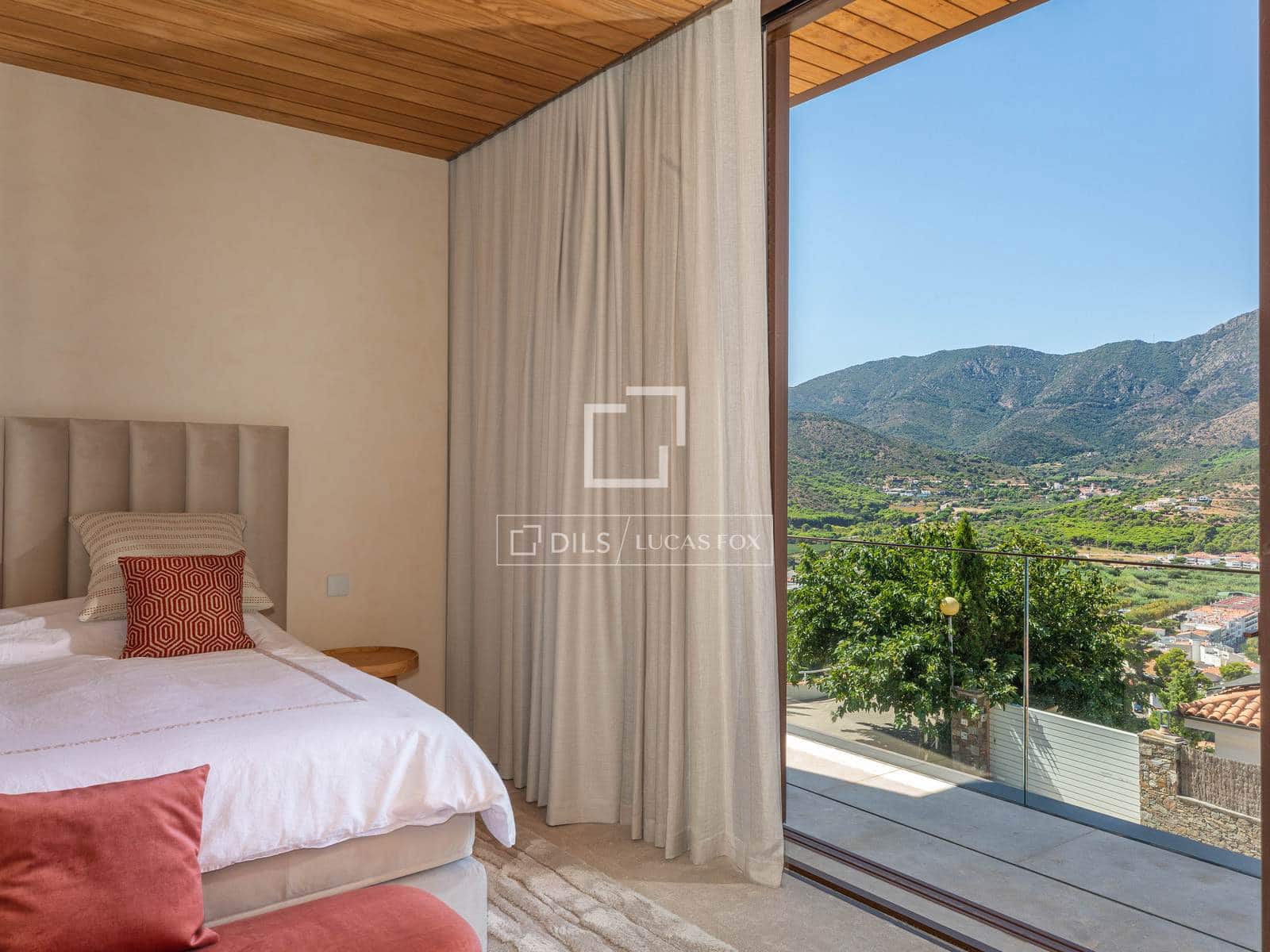 3 bedroom Villa for sale in El Port de la Selva with pool garage - € 2,290,000 (Ref: 10057565)