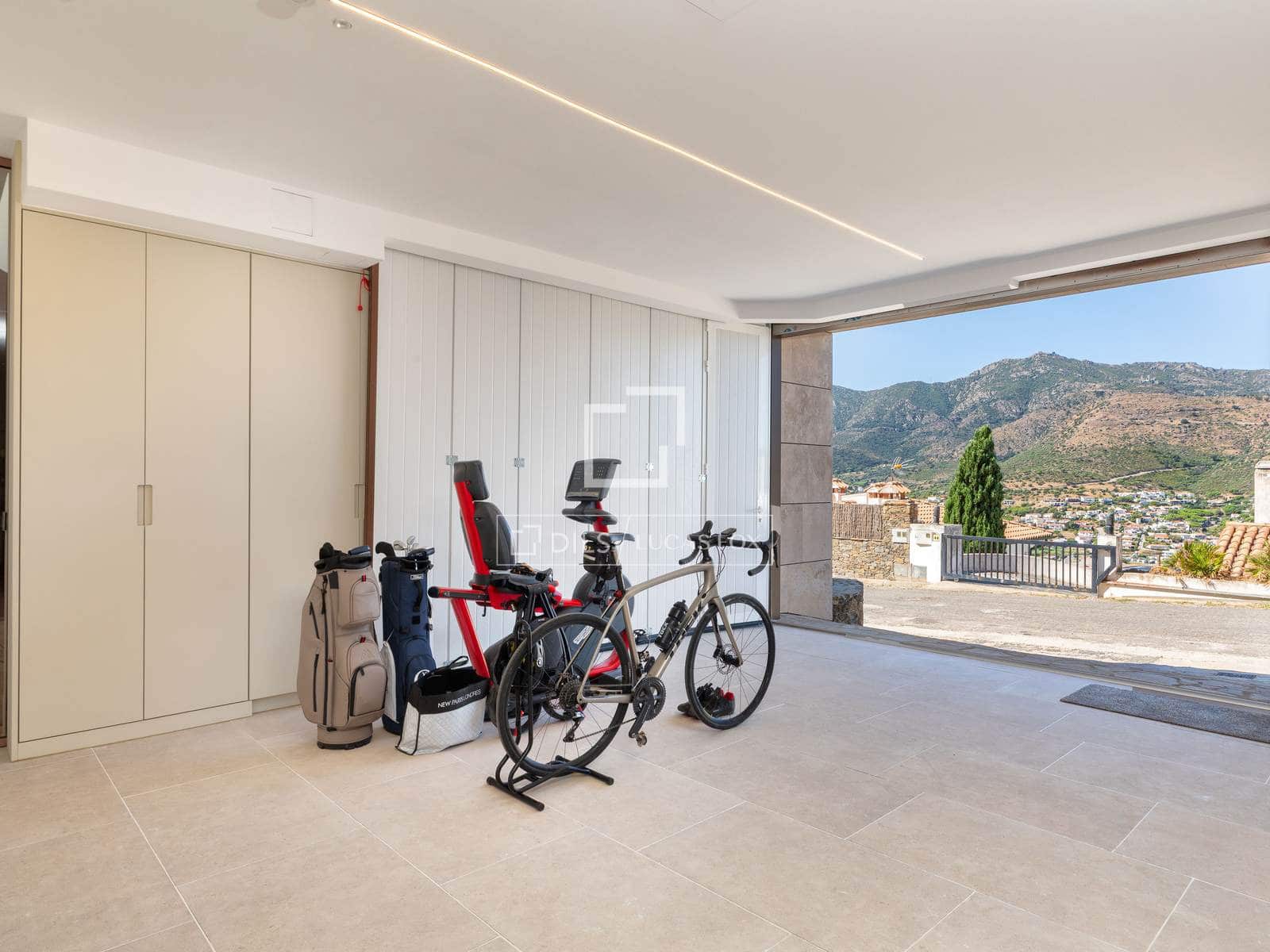 3 bedroom Villa for sale in El Port de la Selva with pool garage - € 2,290,000 (Ref: 10057565)