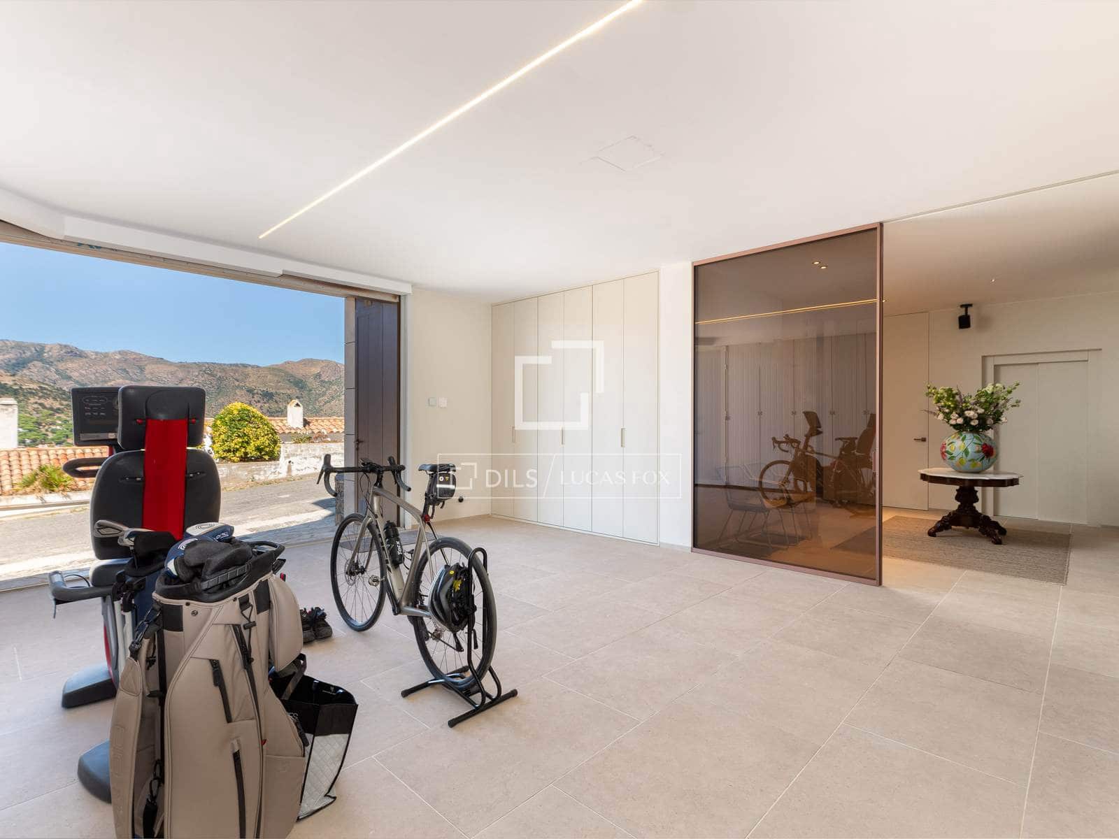 3 bedroom Villa for sale in El Port de la Selva with pool garage - € 2,290,000 (Ref: 10057565)